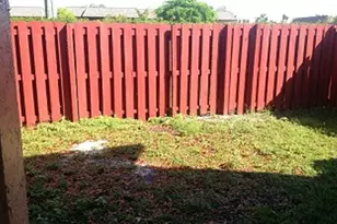 10527 NW 8th St, Pembroke Pines, FL 33026 - Photo 17