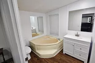 5859 SW 29th Ave, Fort Lauderdale, FL 33312 - Photo 7