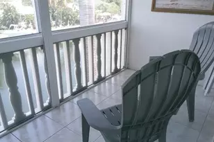 460 Paradise Isle Blvd, Hallandale Beach, FL 33009 - Photo 7