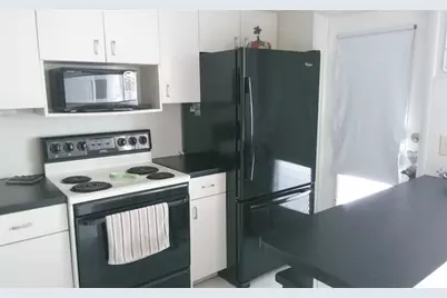 460  Paradise Isle Blvd, Unit #301, Hallandale Beach, FL 33009 - Photo 5