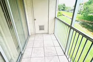 5550 Lakeside Dr, Margate, FL 33063 - Photo 17