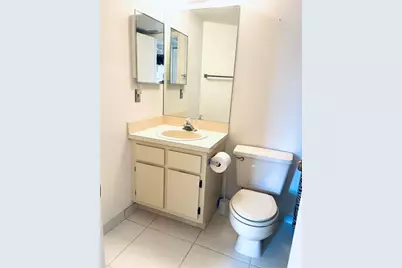 5550  Lakeside Drive, Unit #203, Margate, FL 33063 - Photo 11