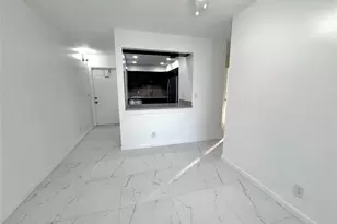 10687 Royal Palm Blvd, Coral Springs, FL 33065 - Photo 7