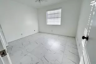 10687 Royal Palm Blvd, Coral Springs, FL 33065 - Photo 11