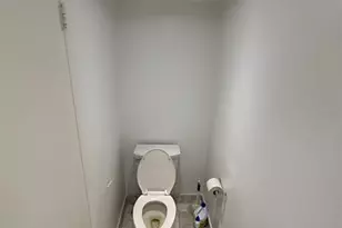 19428 NE 26th Ave, Miami, FL 33180 - Photo 7