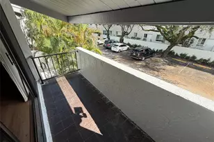 19428 NE 26th Ave, Miami, FL 33180 - Photo 23