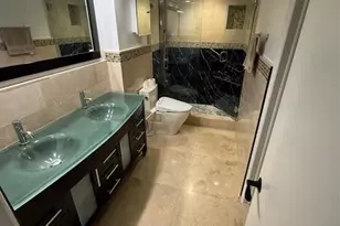 19428 NE 26th Ave, Miami, FL 33180 - Photo 29