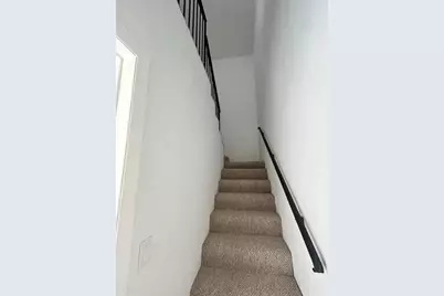 347  Elm St, Hollywood, FL 33019 - Photo 3