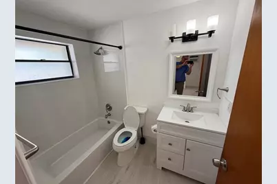 347  Elm St, Hollywood, FL 33019 - Photo 11