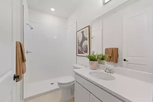 10669 NW Suncrest Loop, Port Saint Lucie, FL 34987 - Photo 19