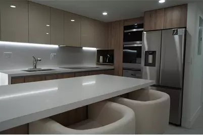 6941  Carlyle Ave, Unit #4C, Miami Beach, FL 33141 - Photo 11