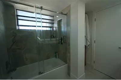 6941  Carlyle Ave, Unit #4C, Miami Beach, FL 33141 - Photo 43