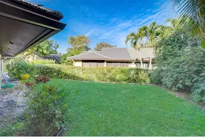 5051  Pine Dr, Boynton Beach, FL 33437 - Photo 33