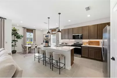 10653 NW Suncrest Loop, Port Saint Lucie, FL 34987 - Photo 5