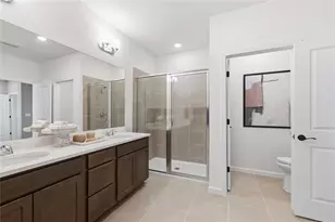 10653 NW Suncrest Loop, Port Saint Lucie, FL 34987 - Photo 19