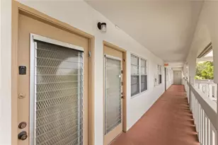 2302 Lucaya Ln, Coconut Creek, FL 33066 - Photo 9