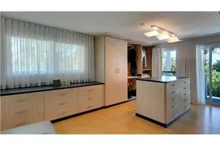 8301 NE 10th Ave, Miami, FL 33138 - Photo 11