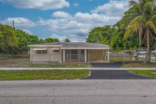 242 NE 26th Ct, Pompano Beach, FL 33064 - Photo 1