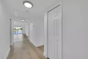 2801 N Palm Aire Dr, Pompano Beach, FL 33069 - Photo 3