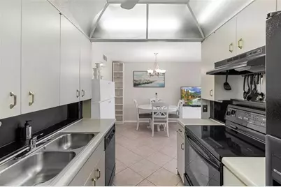 3028  Cambridge B, Unit #3028, Deerfield Beach, FL 33442 - Photo 11