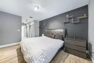 214 City View Dr, Fort Lauderdale, FL 33311 - Photo 13