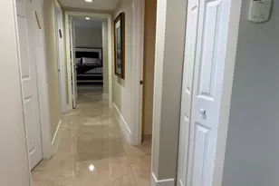 20185 E Country Club Dr, Aventura, FL 33180 - Photo 7