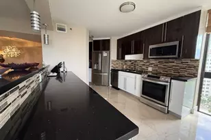 20185 E Country Club Dr, Aventura, FL 33180 - Photo 21