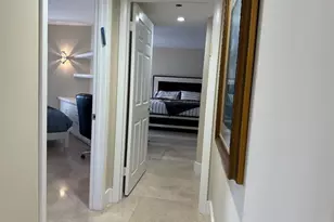 20185 E Country Club Dr, Aventura, FL 33180 - Photo 9