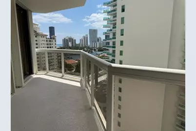 20185 E Country Club Dr, Unit #1202, Aventura, FL 33180 - Photo 11