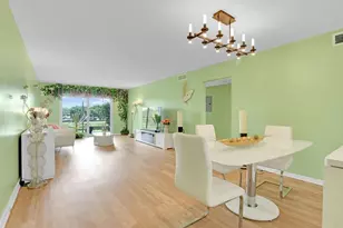 4402 Martinique Ct, Coconut Creek, FL 33066 - Photo 9