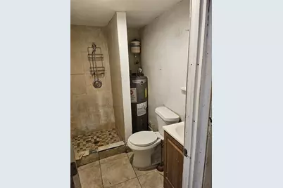 421 N 10th St, Fort Pierce, FL 34950 - Photo 35