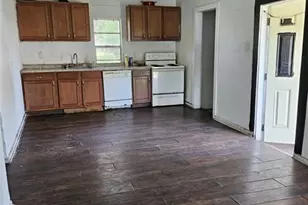 421 N 10th St, Fort Pierce, FL 34950 - Photo 33