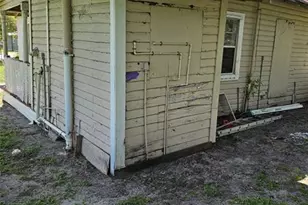 421 N 10th St, Fort Pierce, FL 34950 - Photo 9