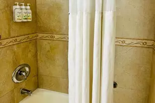 19201 Collins Ave, North Miami Beach, FL 33160 - Photo 9