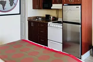 19201 Collins Ave, North Miami Beach, FL 33160 - Photo 5