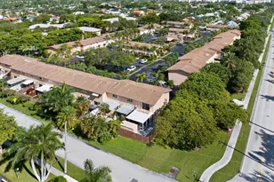 450 SE 7th St, Dania Beach, FL 33004 - Photo 23