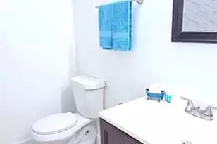 1881 NW 96th Terrace, Pembroke Pines, FL 33024 - Photo 9