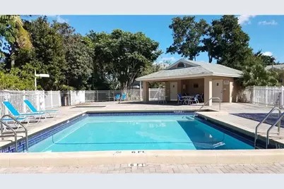 1881 NW 96th Terrace, Unit #7F, Pembroke Pines, FL 33024 - Photo 29