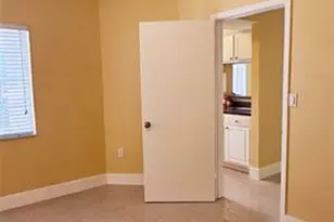 1881 NW 96th Terrace, Pembroke Pines, FL 33024 - Photo 13