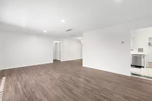 1165 NW 67th Ave, Margate, FL 33063 - Photo 7