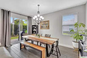 92 Palmetto Ln, Royal Palm Beach, FL 33411 - Photo 11