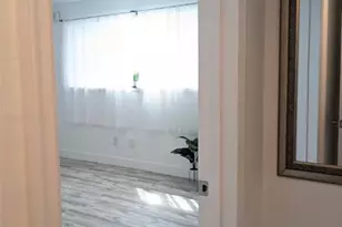 11685 Canal Dr, North Miami, FL 33181 - Photo 15