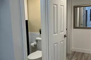 11685 Canal Dr, North Miami, FL 33181 - Photo 11