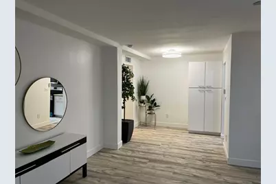 11685  Canal Dr, Unit #304, North Miami, FL 33181 - Photo 5