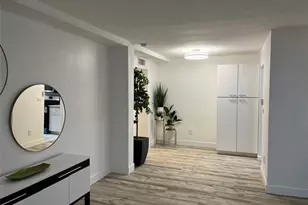 11685 Canal Dr, North Miami, FL 33181 - Photo 5