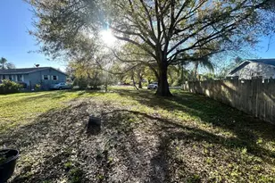 8922 102nd Ave, Vero Beach, FL 32967 - Photo 7