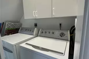 1917 NE 3rd St, Deerfield Beach, FL 33441 - Photo 23