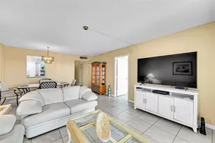 7620 NW 18th St, Margate, FL 33063 - Photo 11