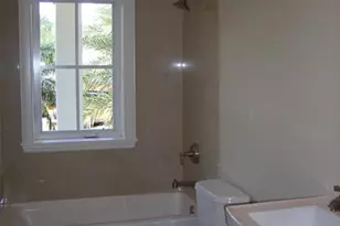 1616 NE 17th Ave, Fort Lauderdale, FL 33305 - Photo 9