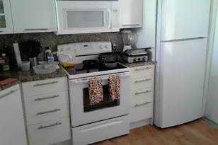 3051 S Palm Aire Dr, Pompano Beach, FL 33069 - Photo 9